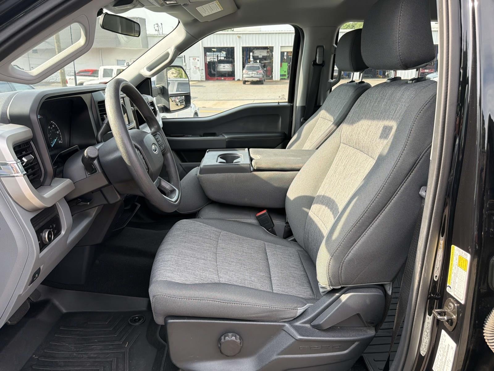 2023 Ford Super Duty F-250 SRW XL 4WD CREW CAB 6.75' BOX