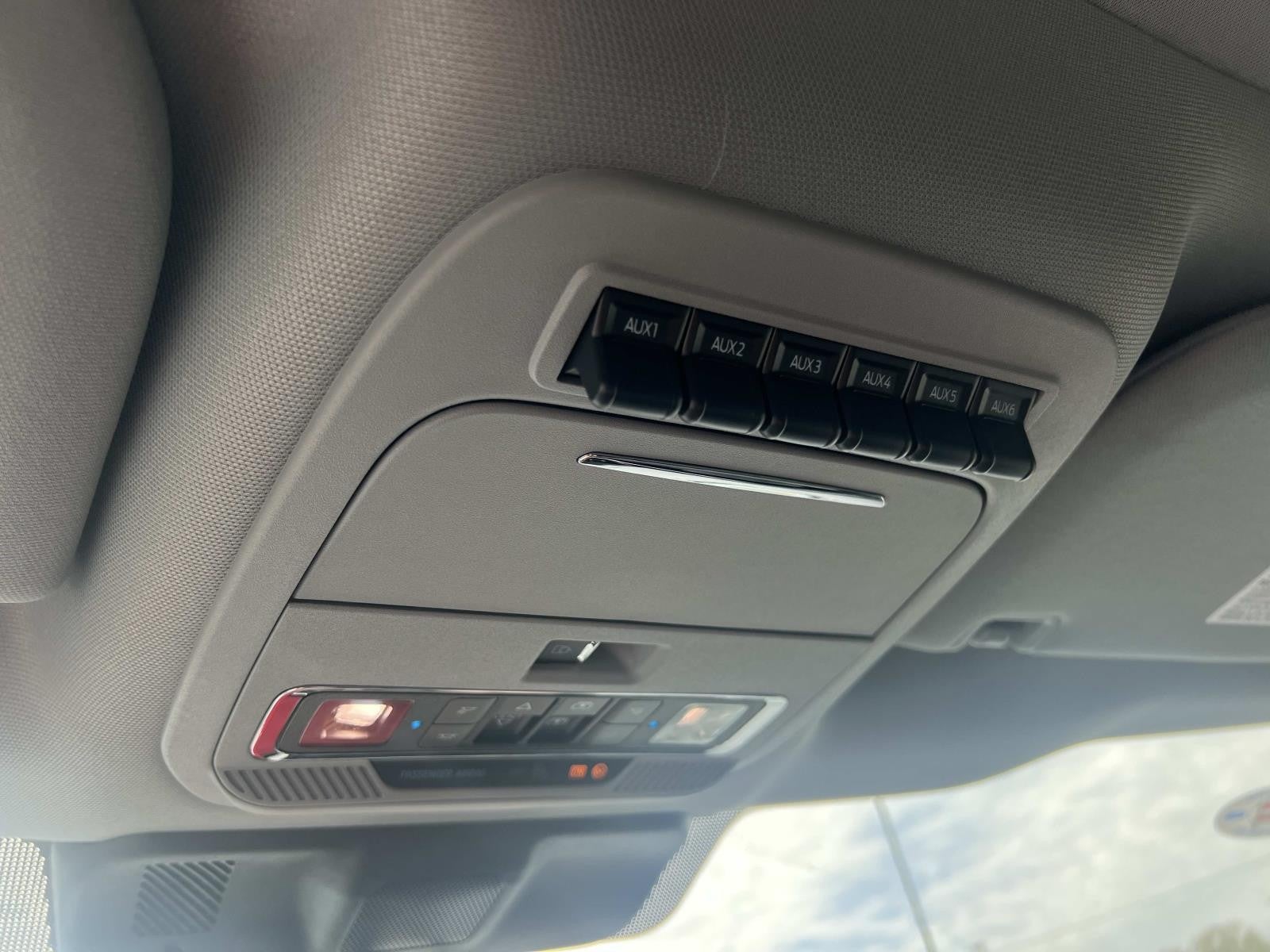 2026 Ford Super Duty F-250 SRW LARIAT 4WD CREW CAB 6.75'