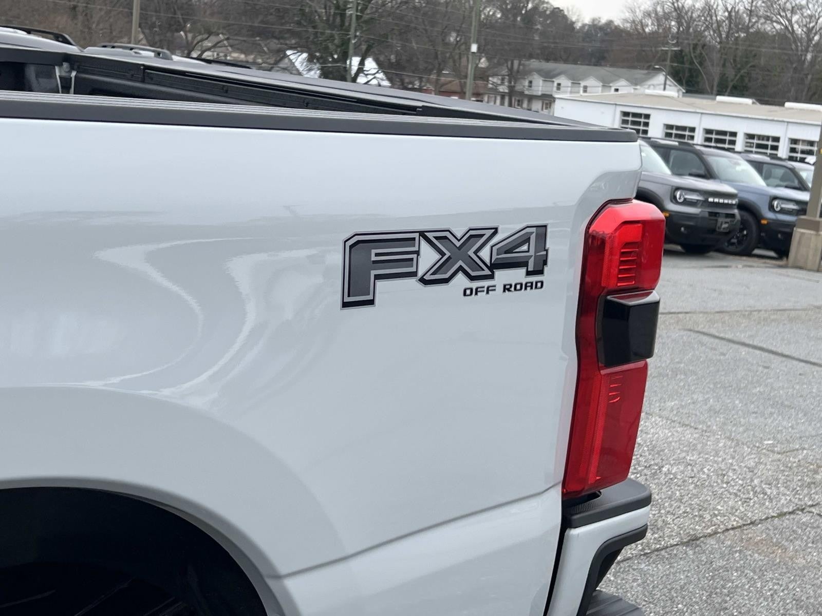 2026 Ford Super Duty F-350 SRW LARIAT 4WD CREW CAB 6.75'