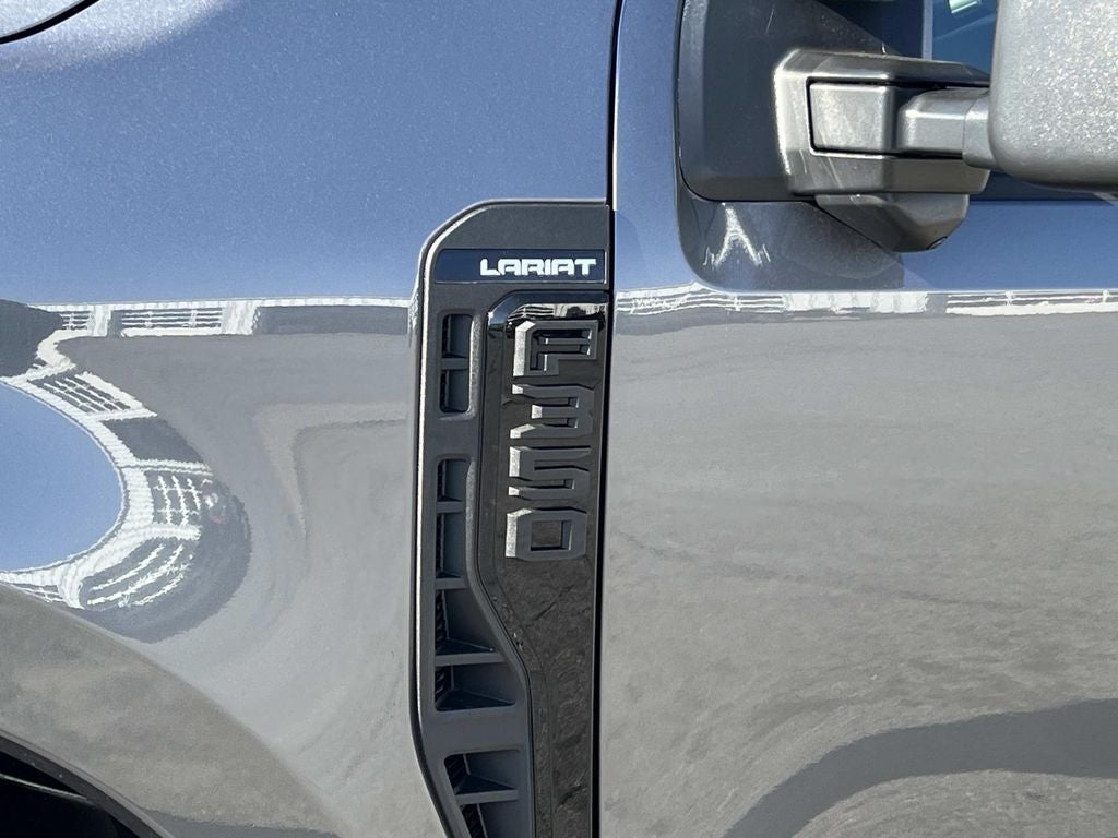 2026 Ford F-350SD F-350® Lariat®