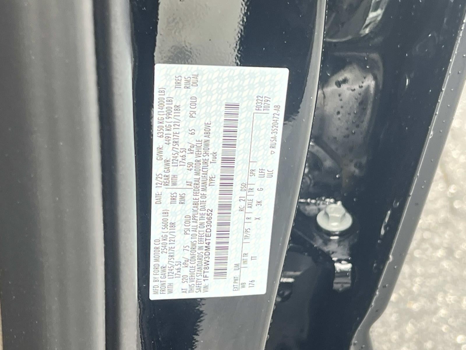 2026 Ford Super Duty F-350 DRW PLATINUM 4WD CREW CAB 8' PUG PACKAGE