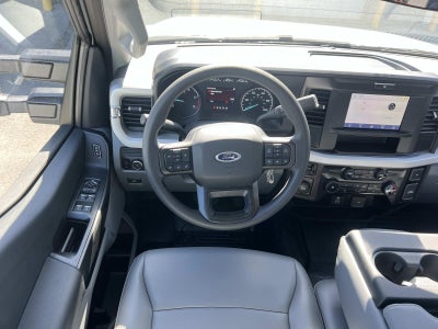 2026 Ford Super Duty F-350 DRW XL 4WD CREW CAB 8' BOX