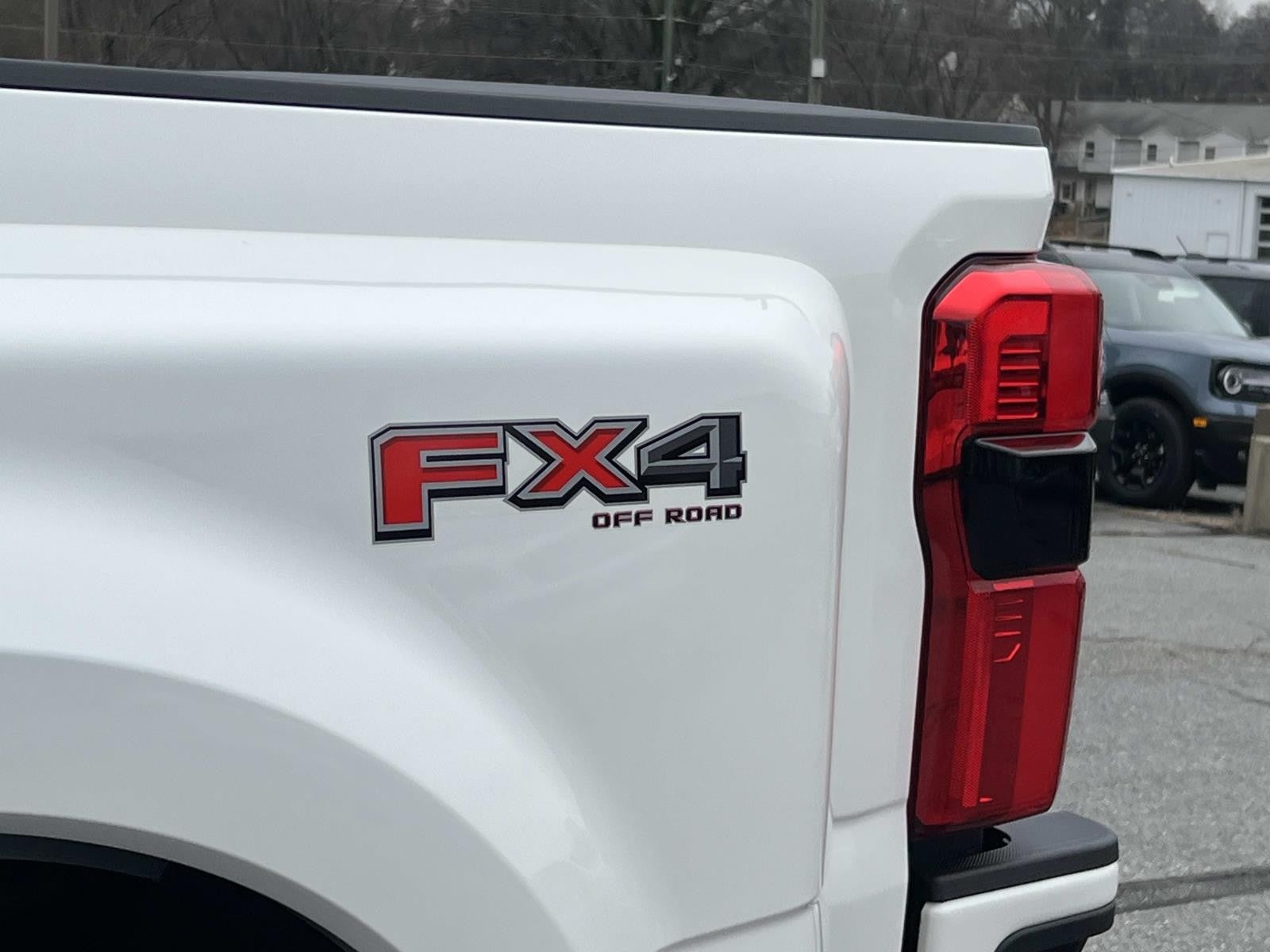 2026 Ford Super Duty F-450 DRW PLATINUM 4WD CREW CAB 8'