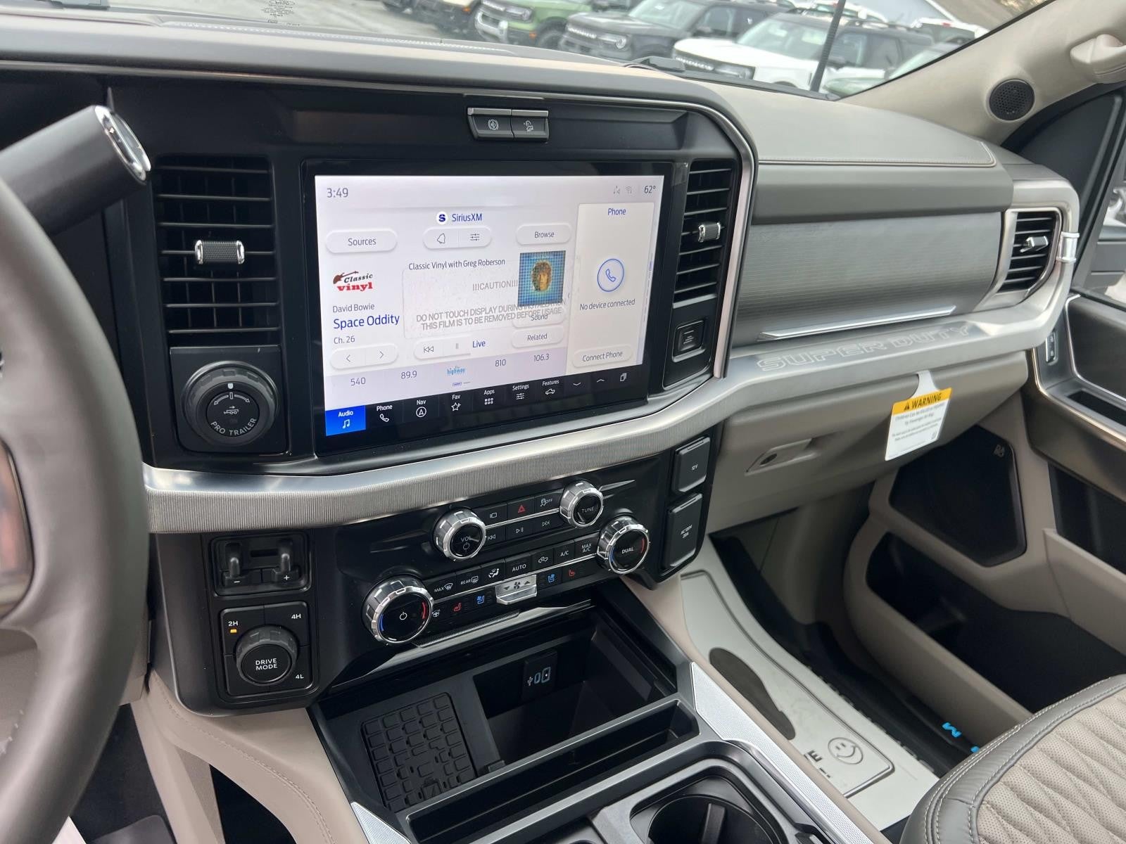 2026 Ford Super Duty F-450 DRW PLATINUM 4WD CREW CAB 8'