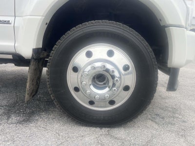 2022 Ford Super Duty F-450 DRW DRW 4X4 CREW CAB