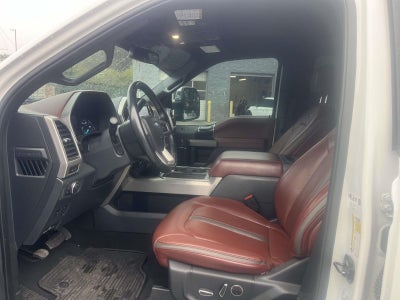 2022 Ford Super Duty F-450 DRW DRW 4X4 CREW CAB
