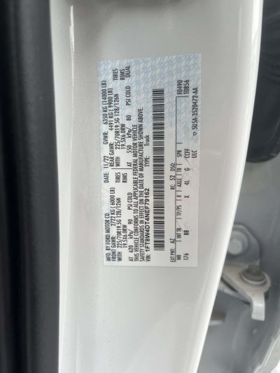 2022 Ford Super Duty F-450 DRW DRW 4X4 CREW CAB