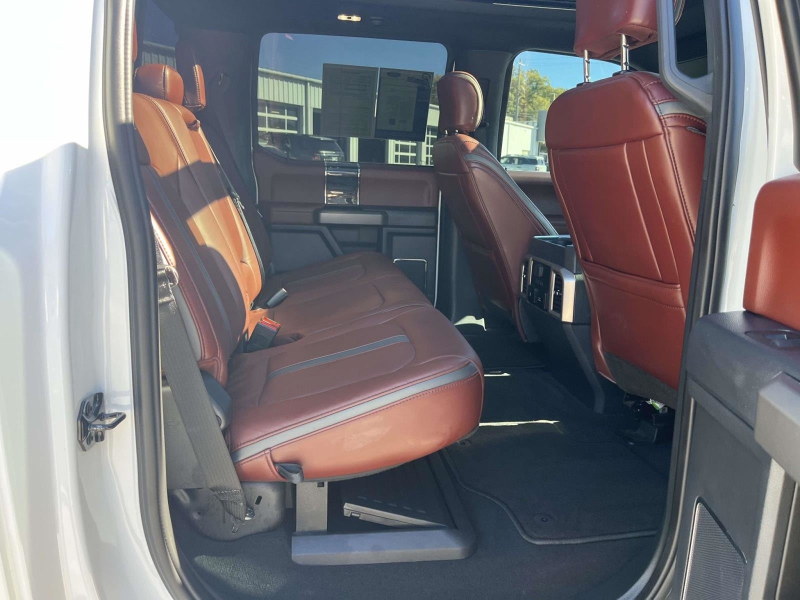 2022 Ford Super Duty F-450 DRW DRW 4X4 CREW CAB