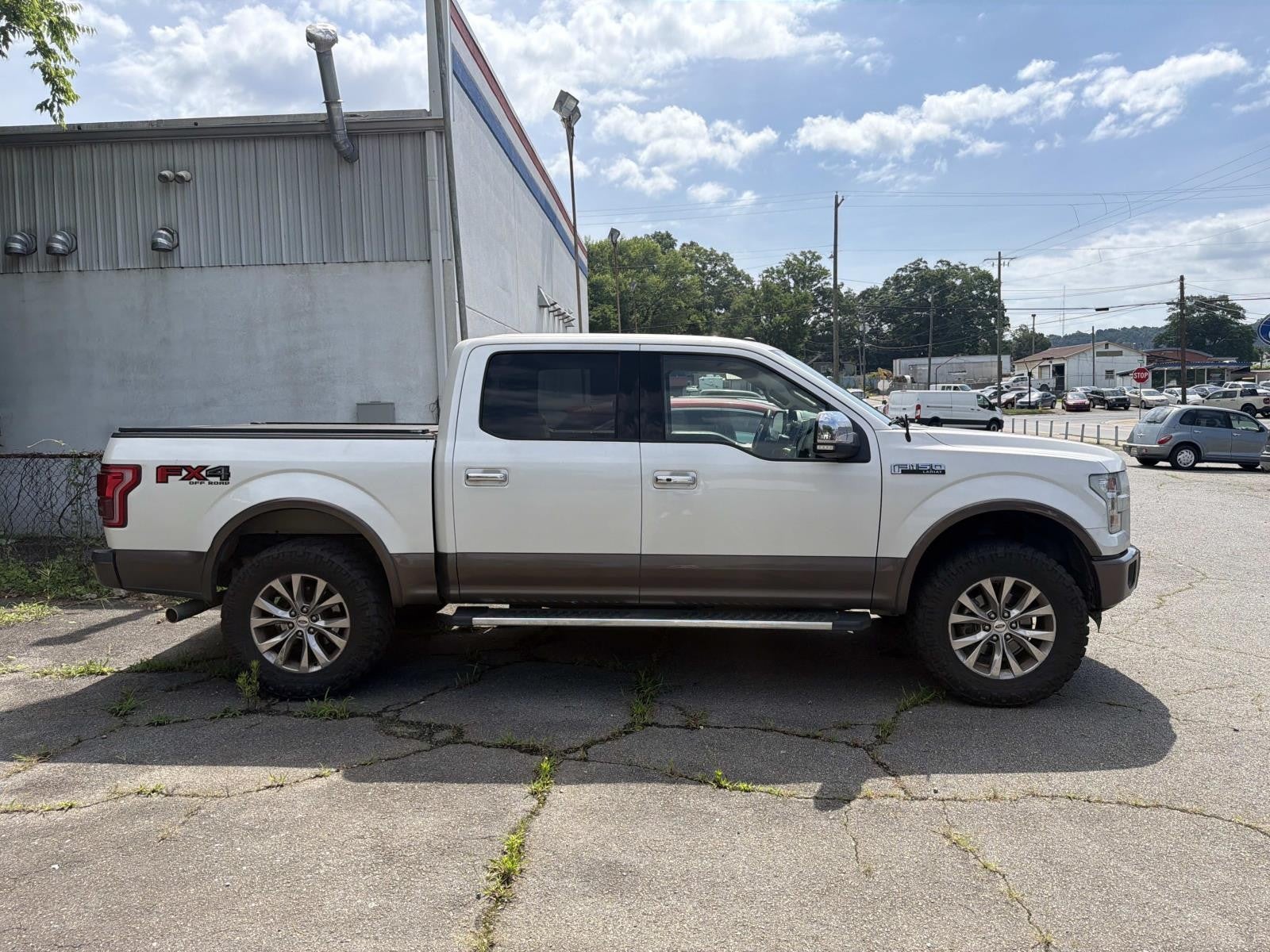 2016 Ford F-150 4WD SUPERCREW 145 LARIAT