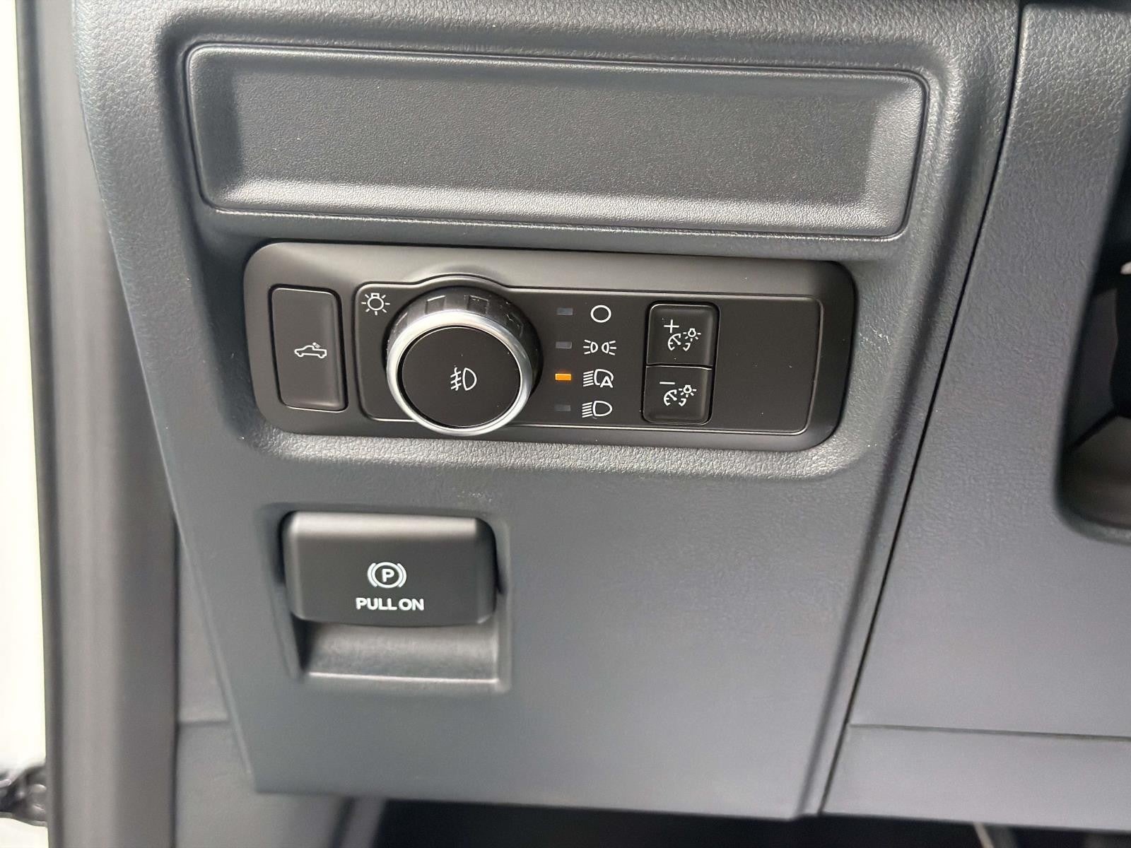 2026 Ford F-150 STX 4WD CREW