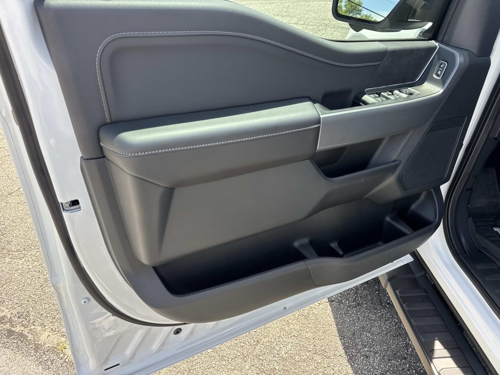 2026 Ford F-150 XLT 4WD SUPERCREW 5.5' BO PUG PACKAGE