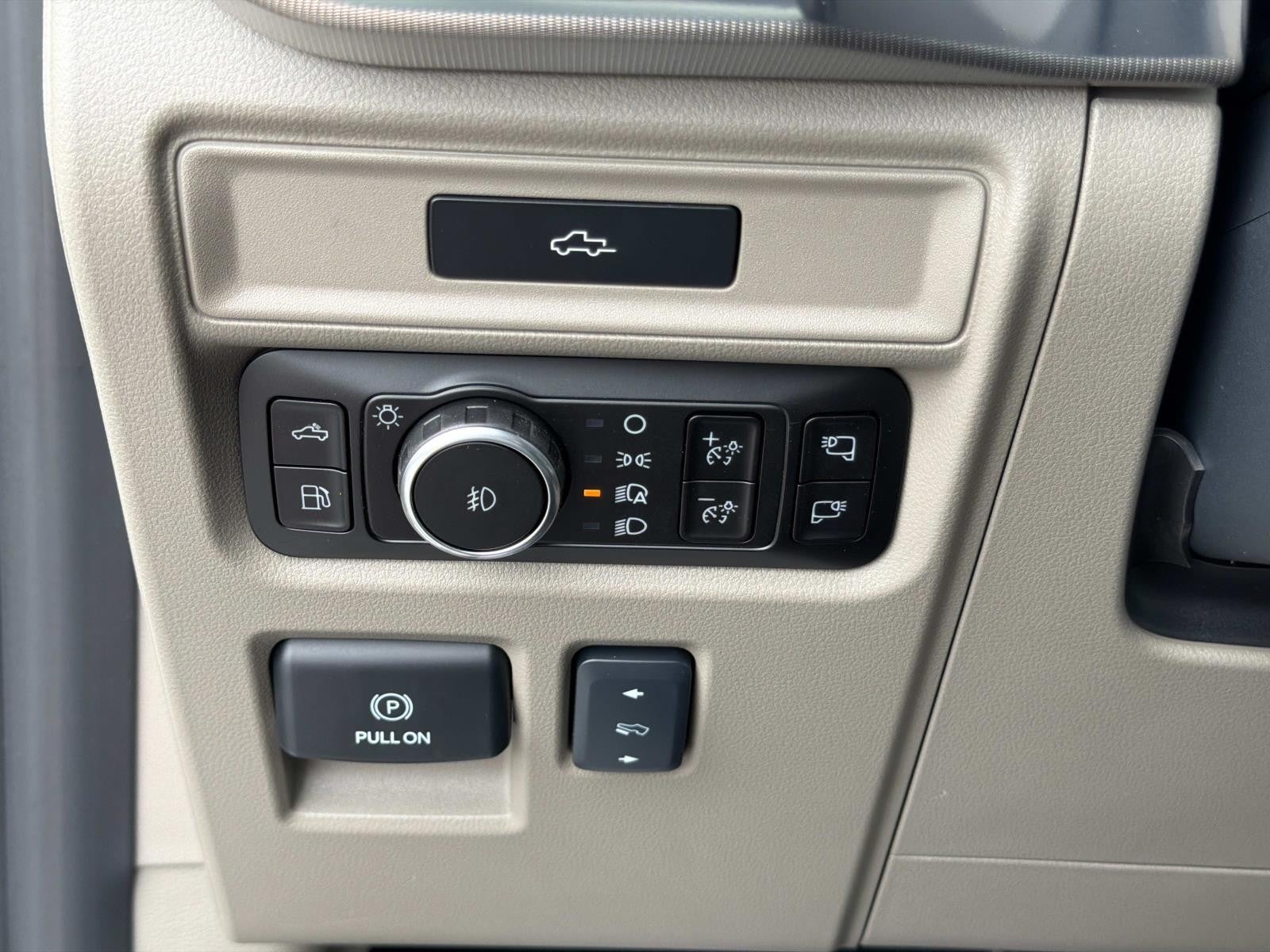 2026 Ford F-150 PLATINUM 4WD SUPERCREW 5.