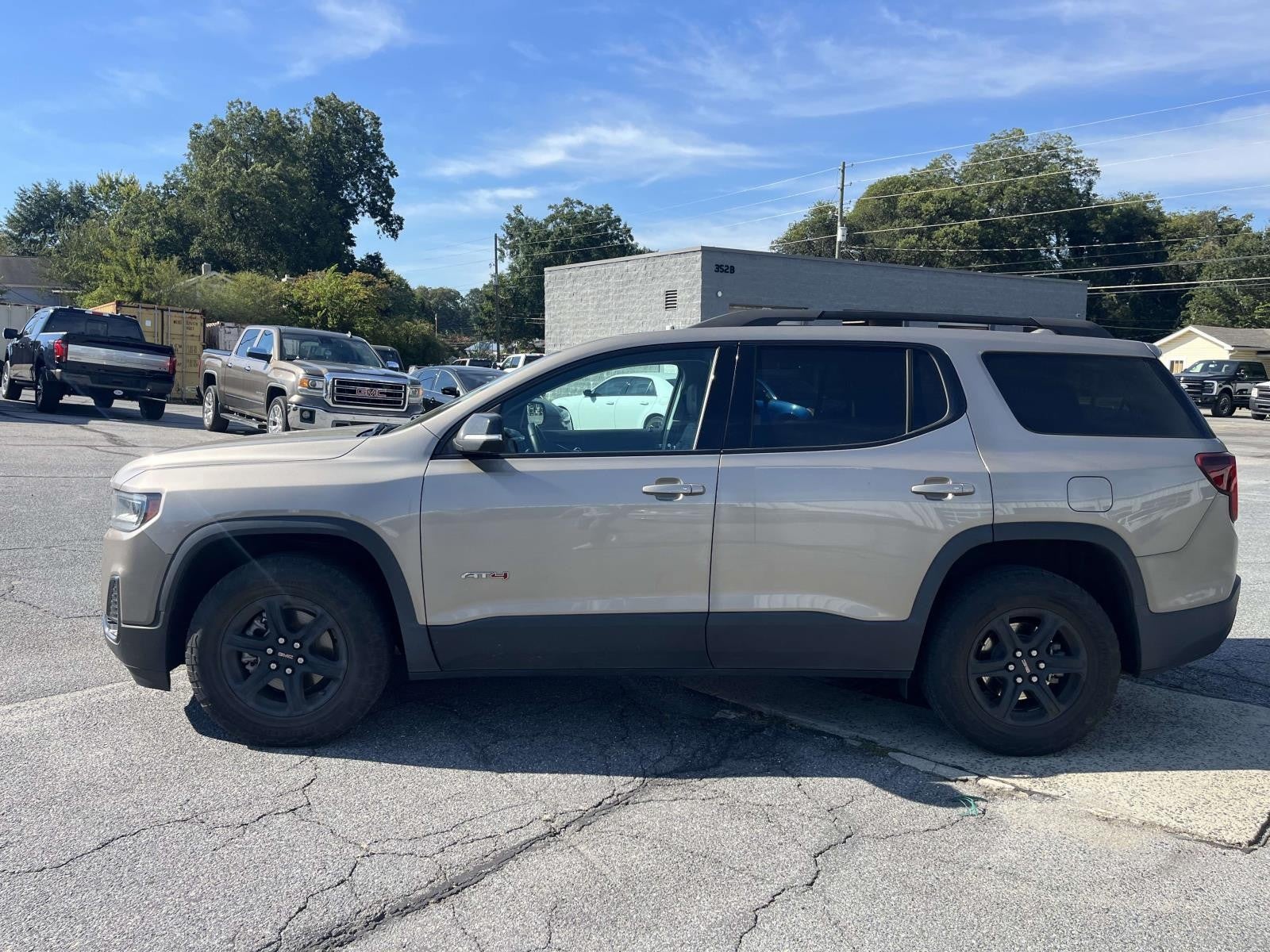 2022 GMC Acadia AWD 4DR AT4