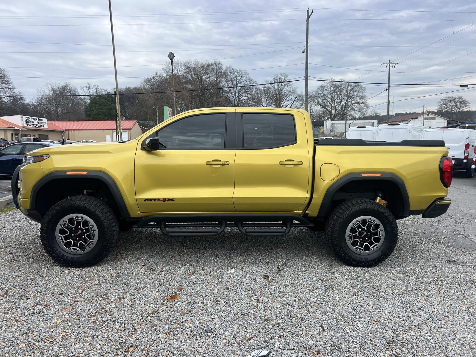 2023 GMC Canyon 4WD AT4X
