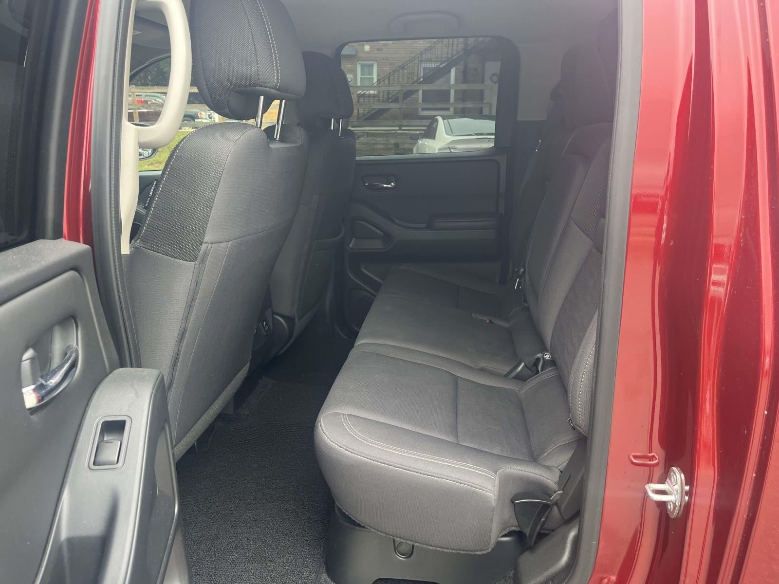 2023 Nissan Frontier SV