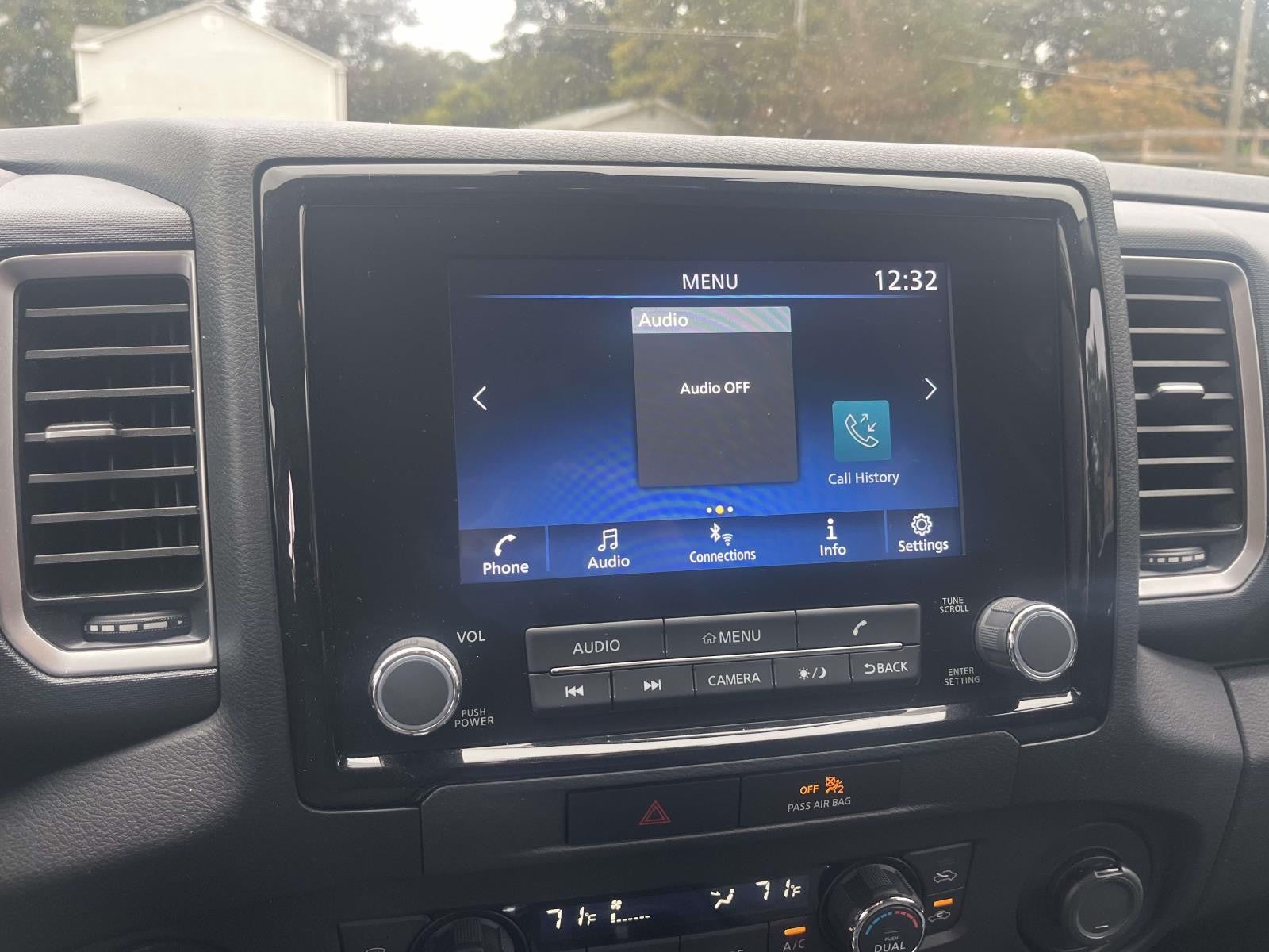 2023 Nissan Frontier SV