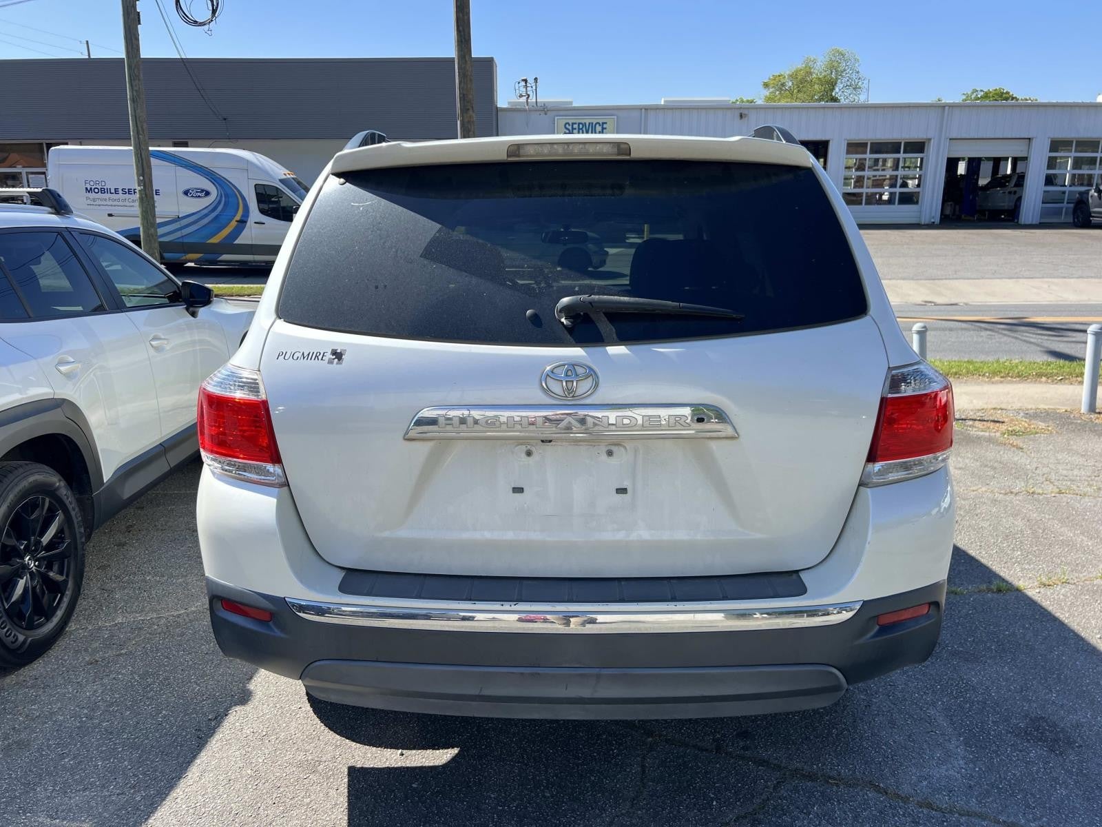 2011 Toyota Highlander FWD 4DR L4 BASE