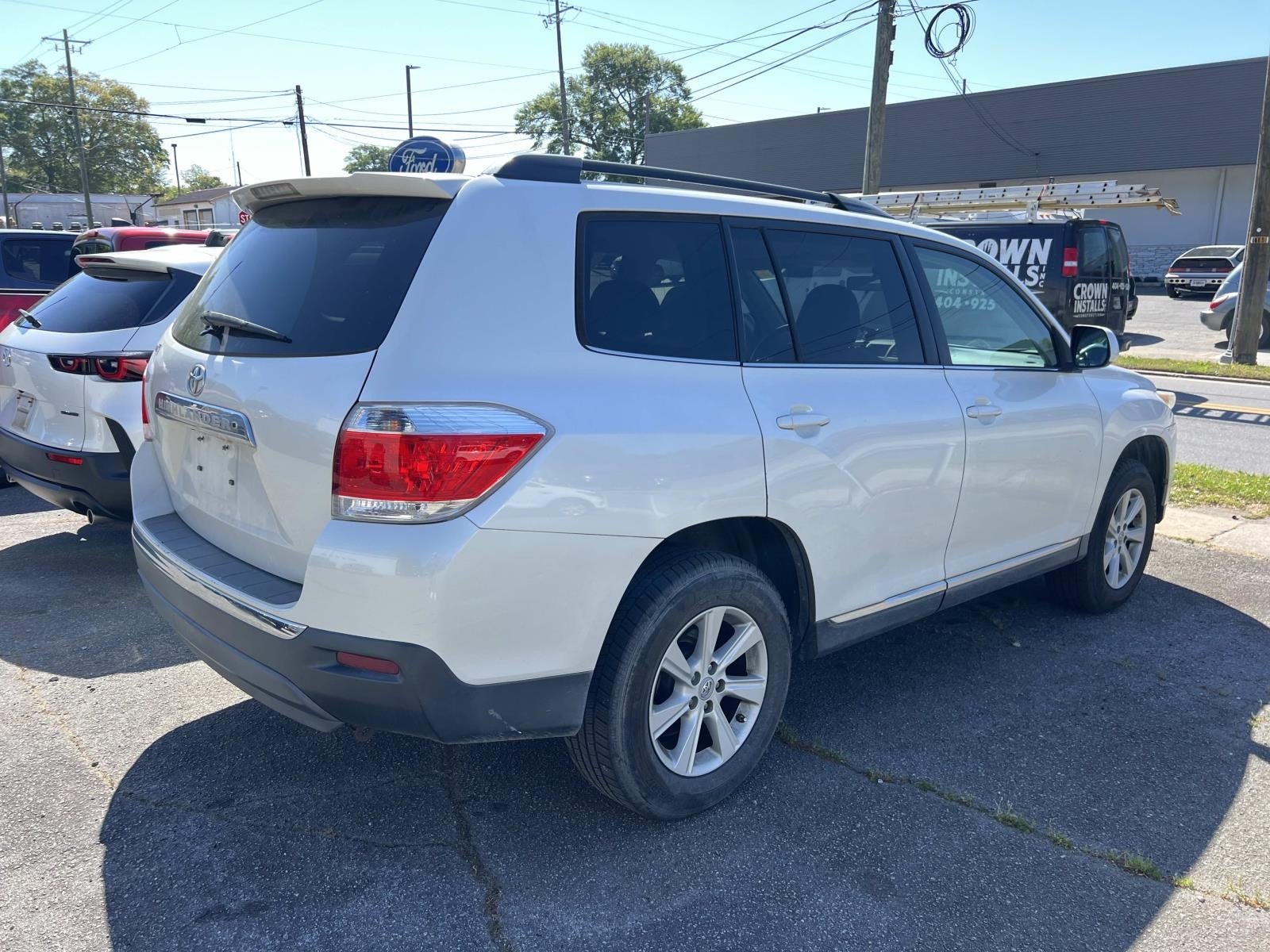 2011 Toyota Highlander FWD 4DR L4 BASE