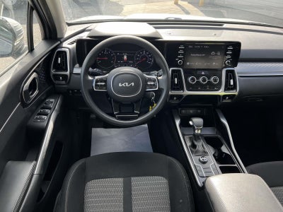 2022 Kia Sorento LX