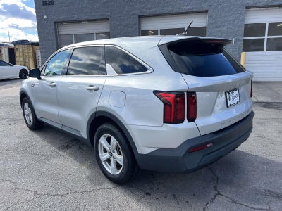 2022 Kia Sorento LX