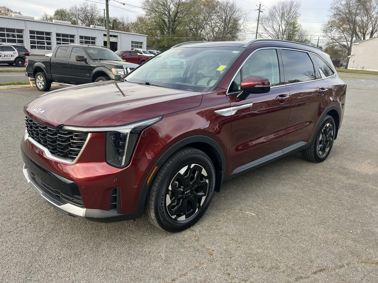 2025 Kia Sorento S