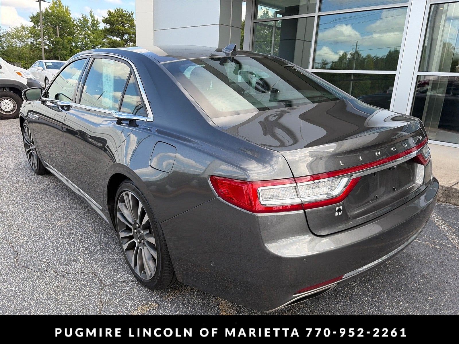 2018 Lincoln Continental Select
