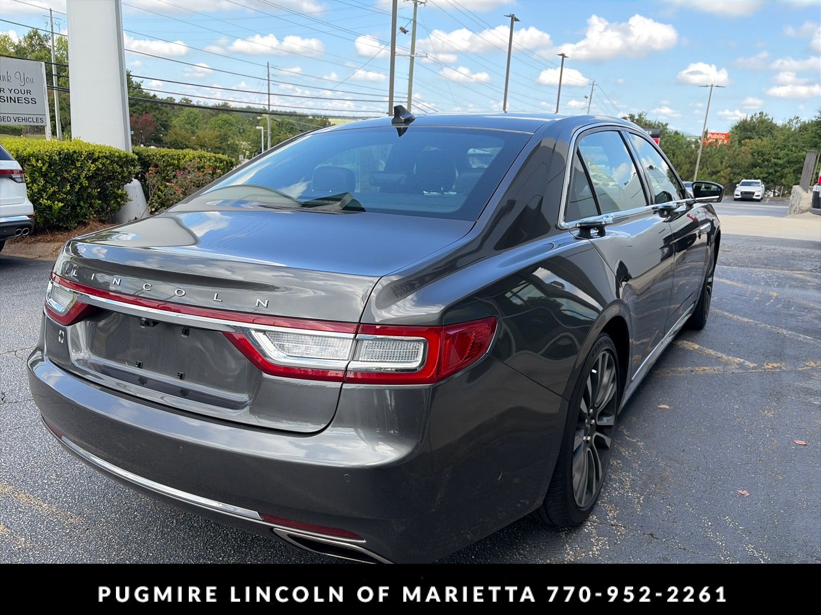 2018 Lincoln Continental Select