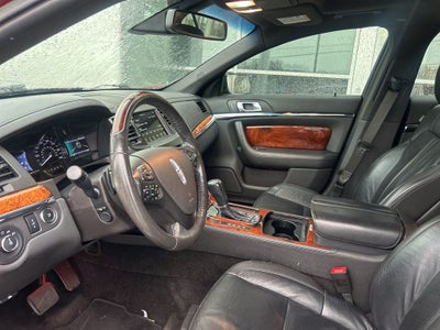 2016 Lincoln MKS Base