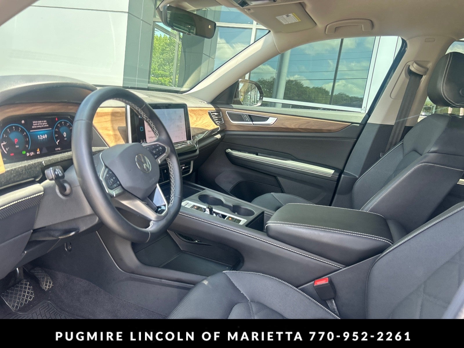 2024 Volkswagen Atlas 2.0T SE