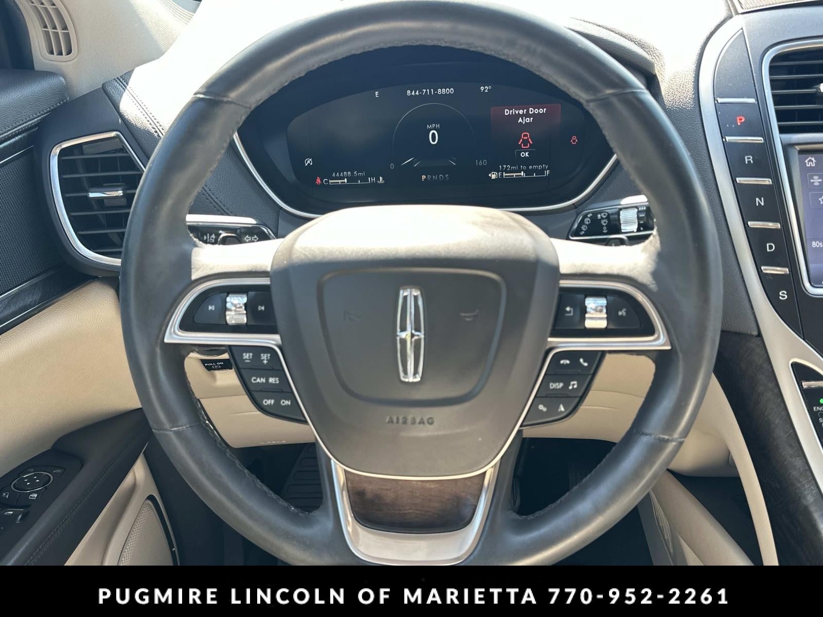 2019 Lincoln Nautilus Select