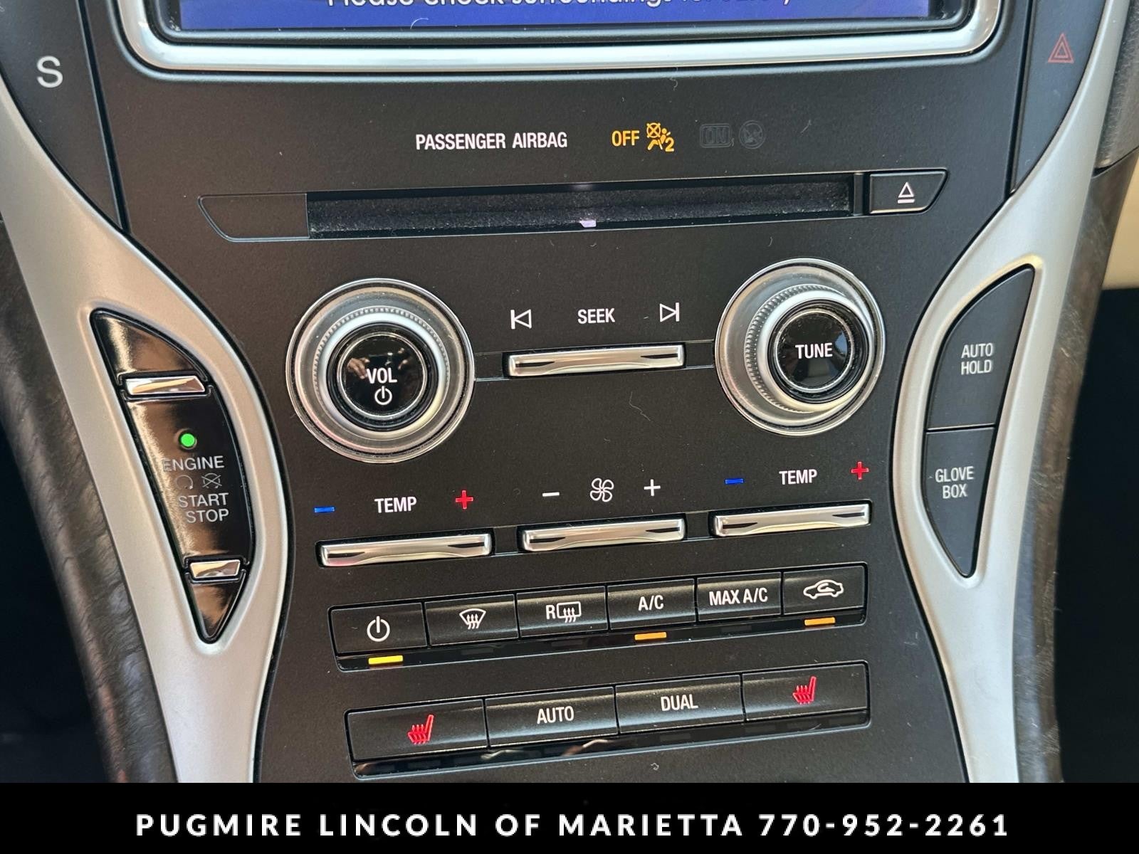 2019 Lincoln Nautilus Select