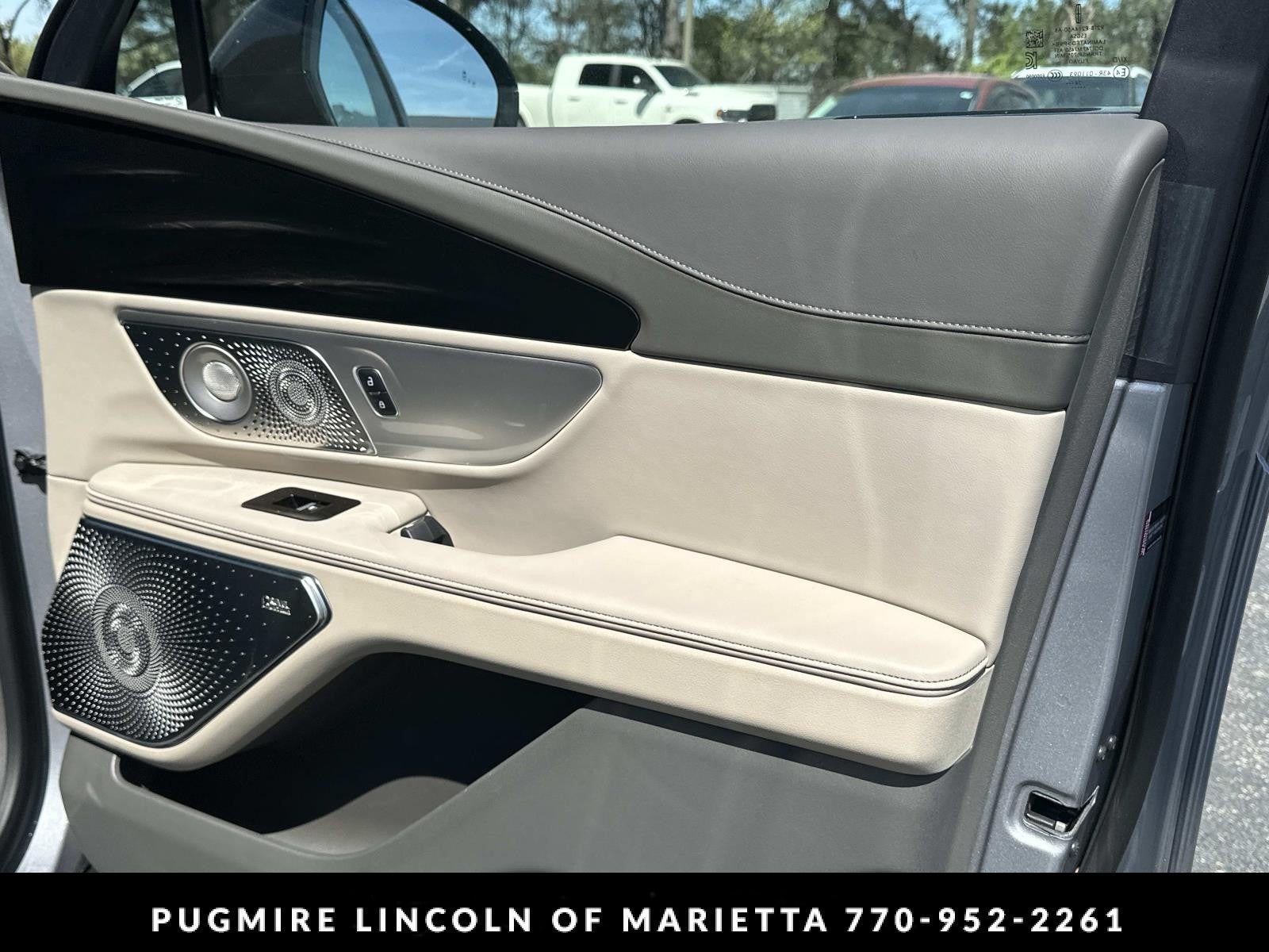 2025 Lincoln Nautilus Reserve