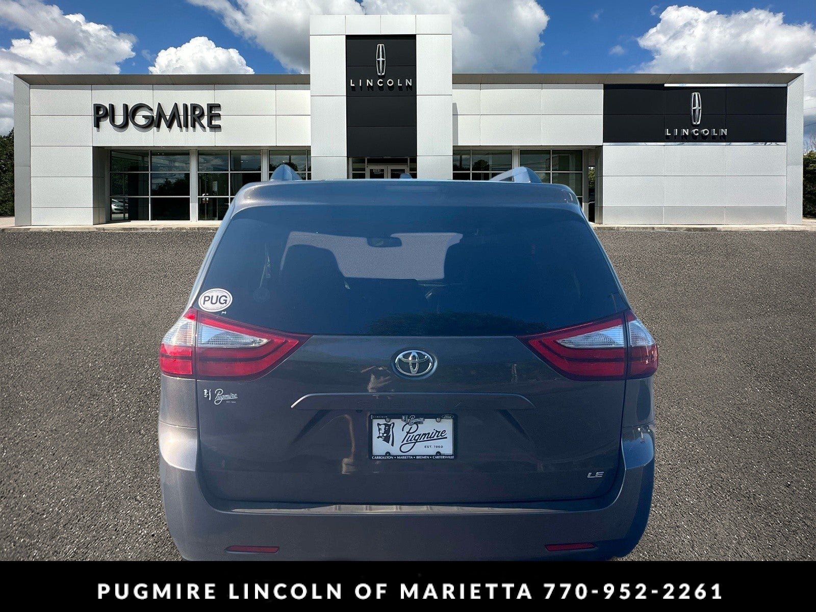 2017 Toyota Sienna LE Auto Access Seat