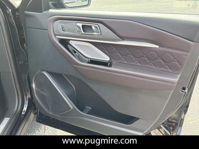 2026 Ford Explorer Platinum 4WD