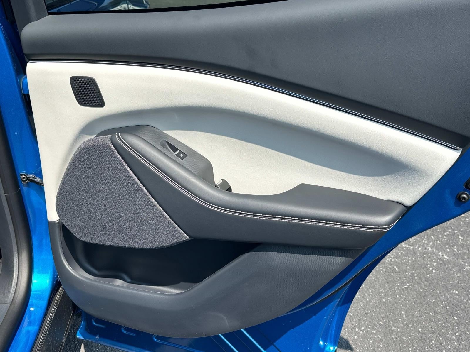 2025 Ford Mustang Mach-E PREMIUM RWD