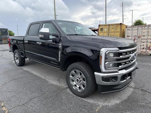 2026 Ford Super Duty F-350® Lariat®