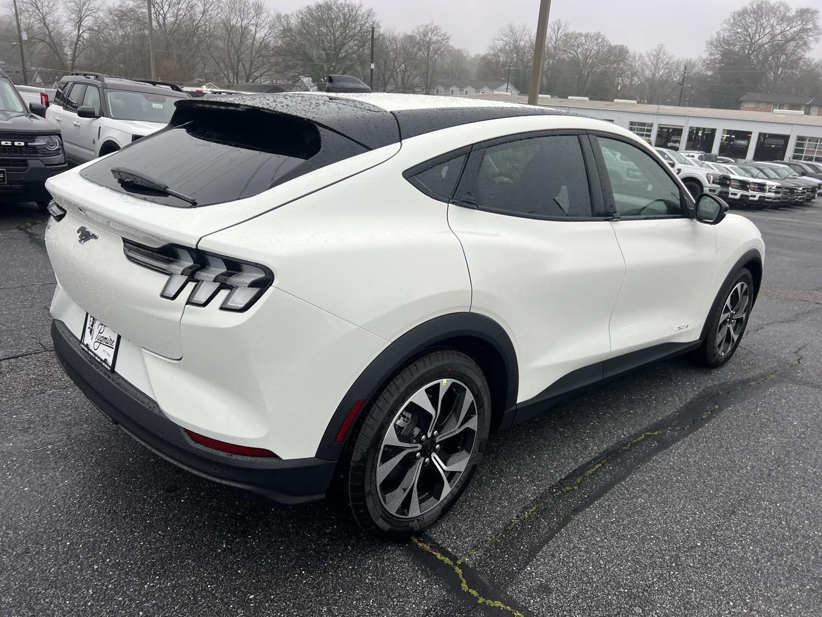 2026 Ford MUSTANG MACH-E SELECT RWD