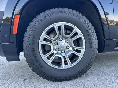 2023 Jeep Wagoneer 4WD