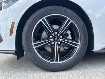 2025 Ford Mustang ECOBOOST FASTBACK
