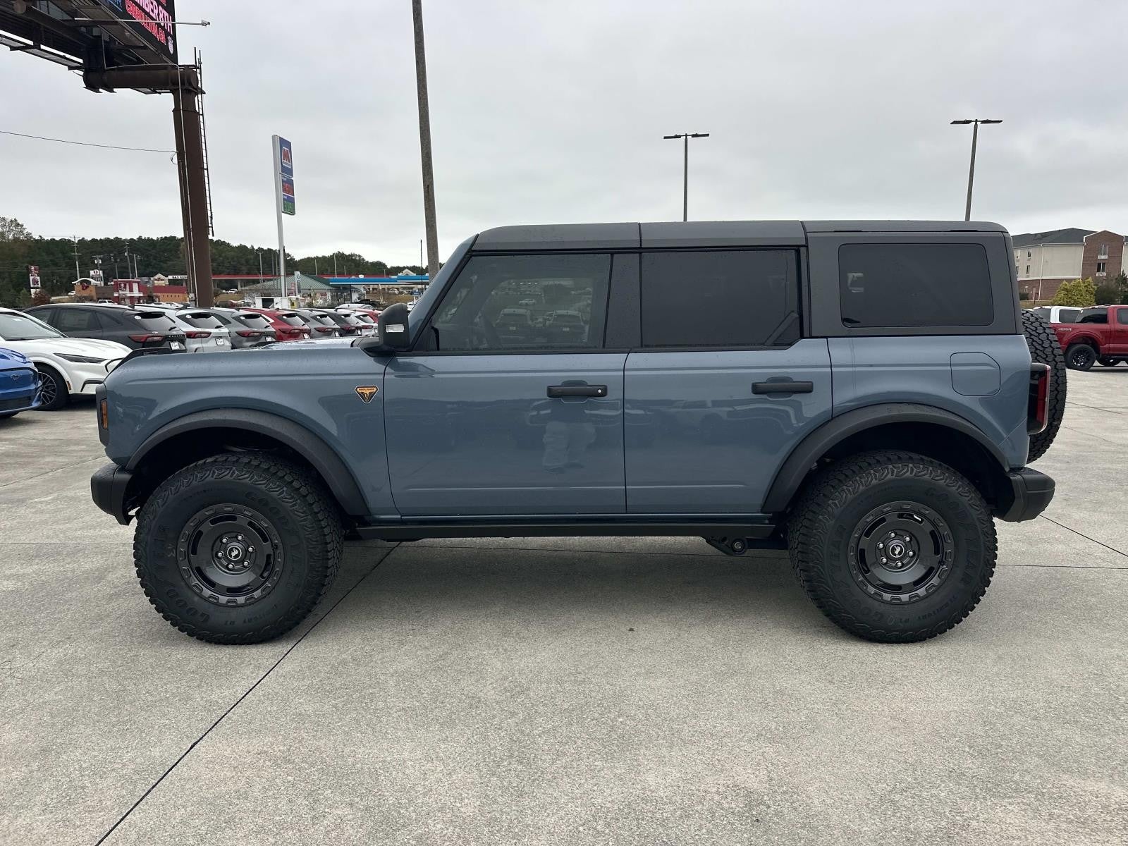2025 Ford Bronco BADLANDS 4 DOOR ADVANCED