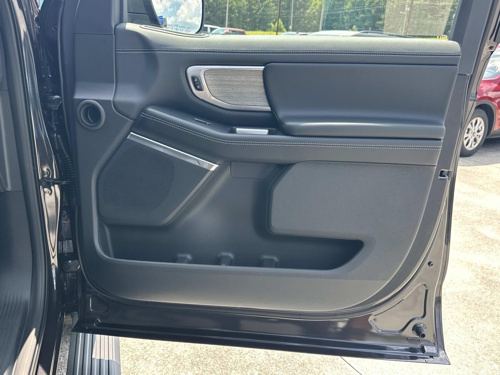 2027 Ford Expedition Max PLATINUM 4X4