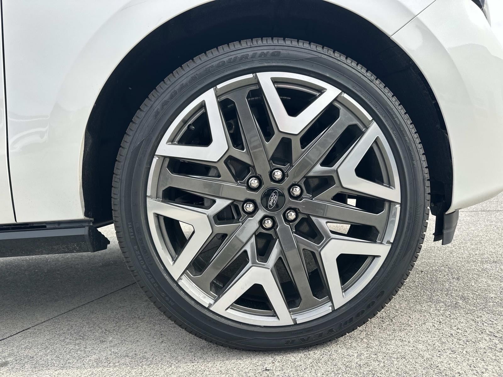 2026 Ford Expedition Max PLATINUM 4X4