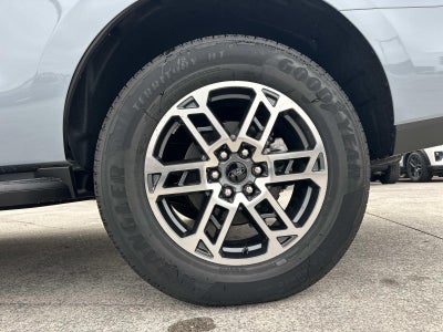 2025 Ford Expedition ACTIVE 4X2