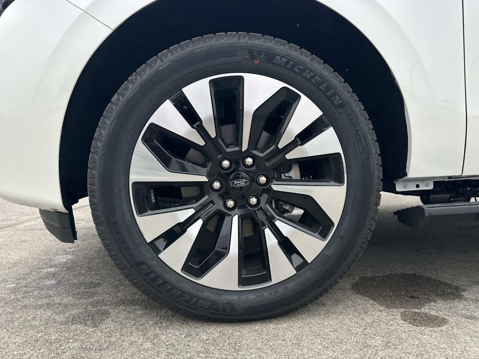 2025 Ford Expedition PLATINUM 4X4