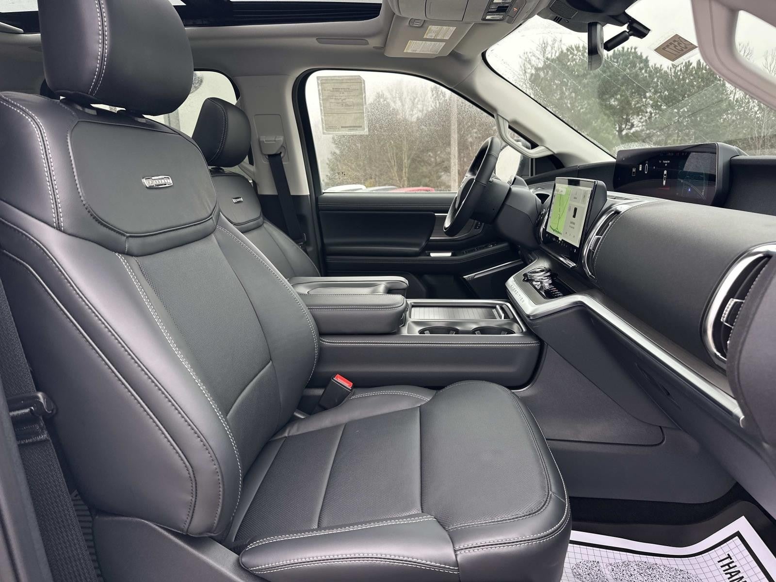 2025 Ford Expedition PLATINUM 4X4