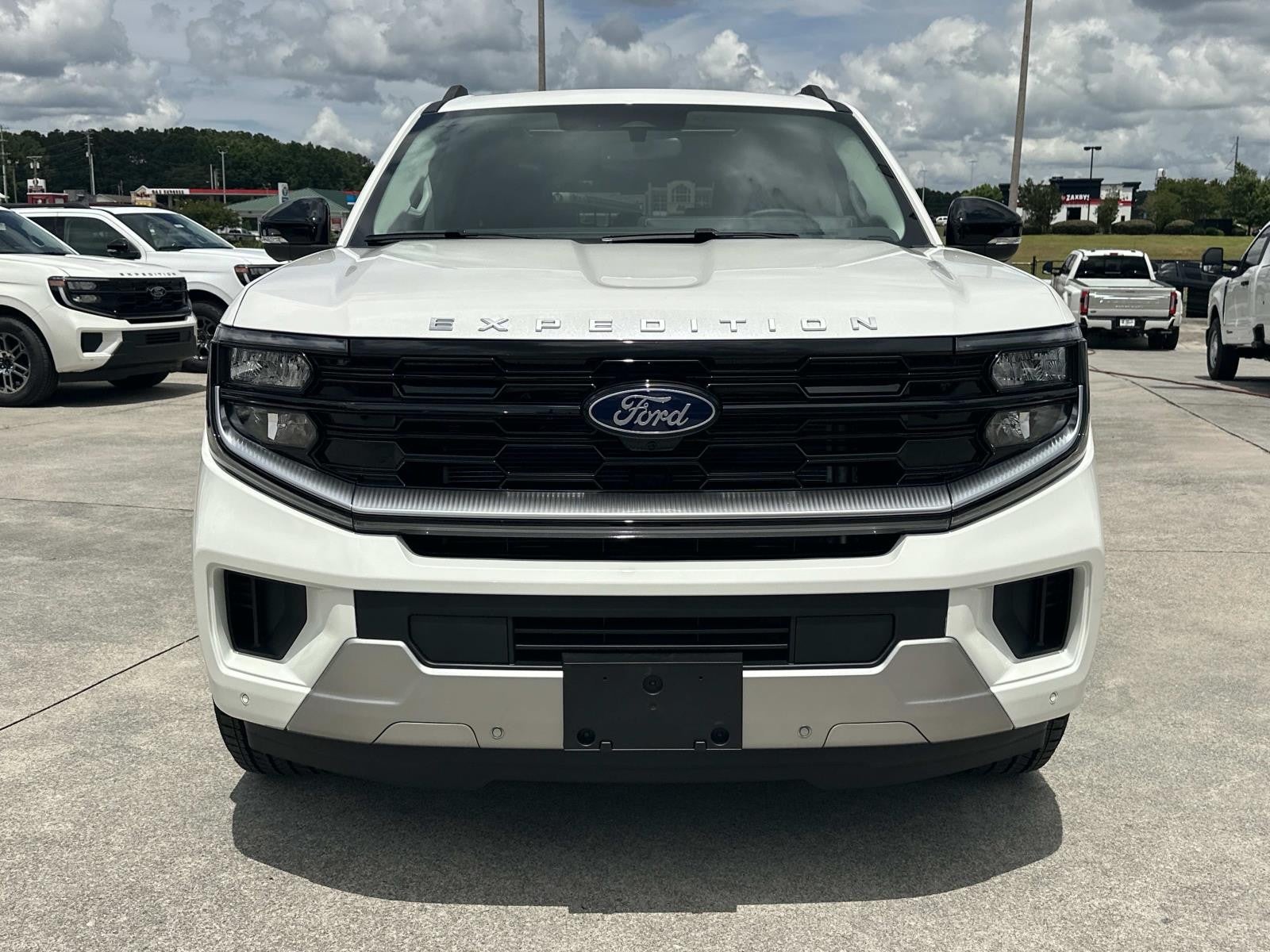 2026 Ford Expedition PLATINUM 4X4