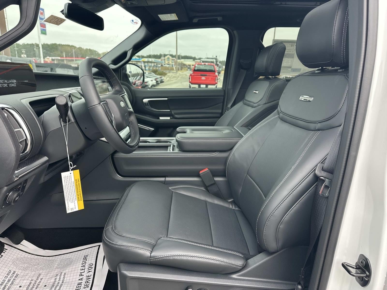 2025 Ford Expedition PLATINUM 4X4