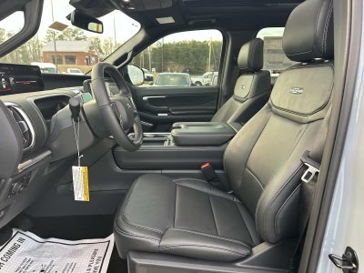 2025 Ford Expedition PLATINUM 4X4