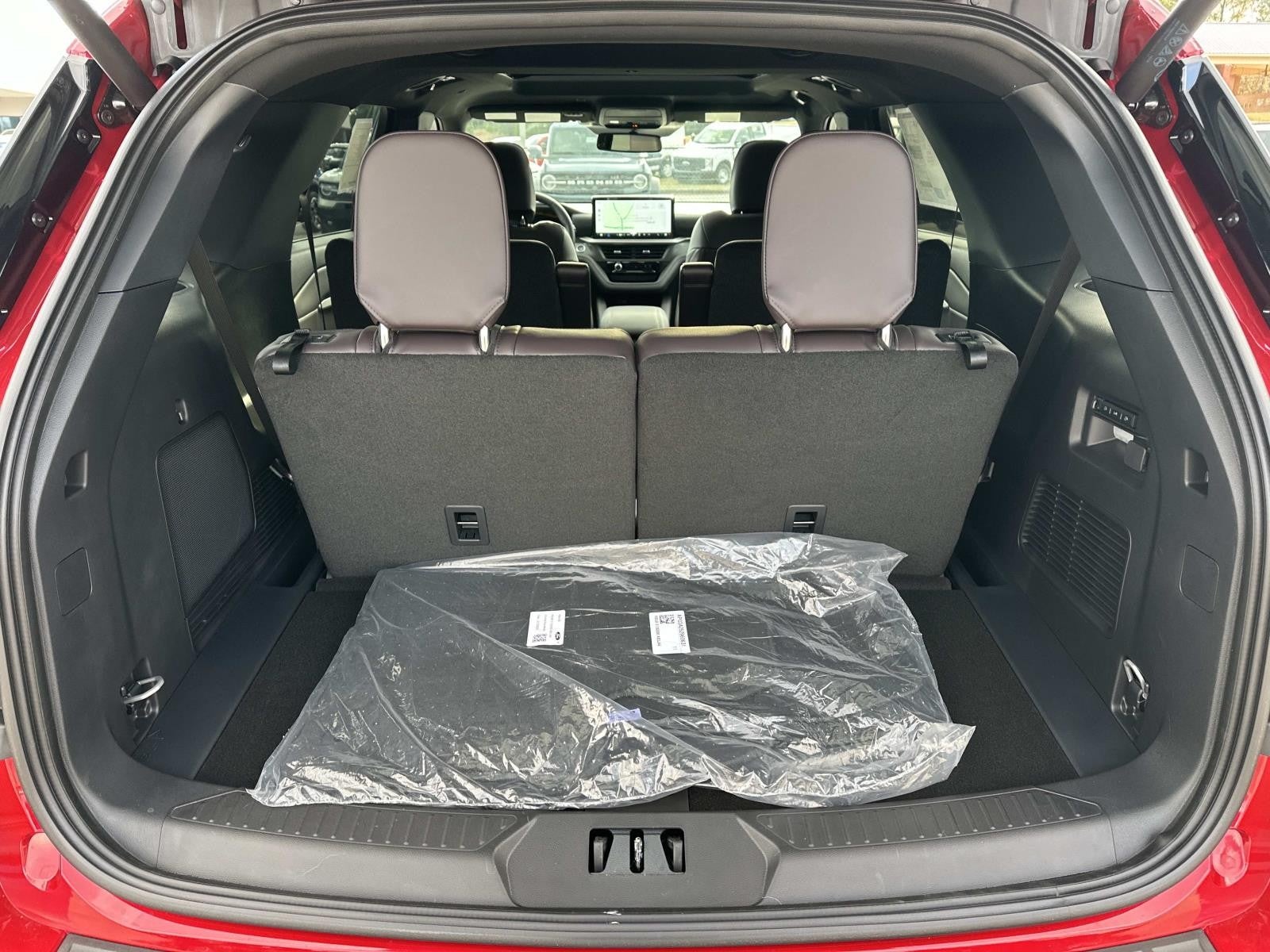 2026 Ford Explorer PLATINUM RWD