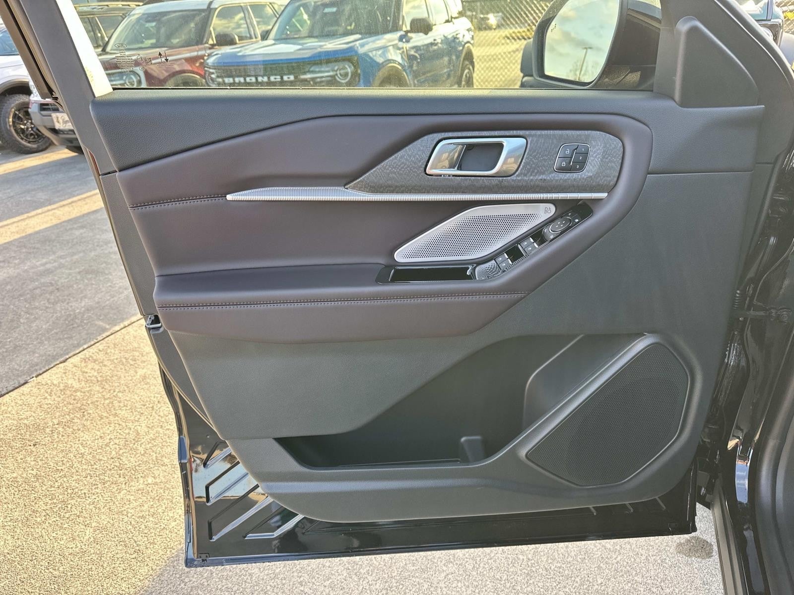 2026 Ford Explorer PLATINUM RWD